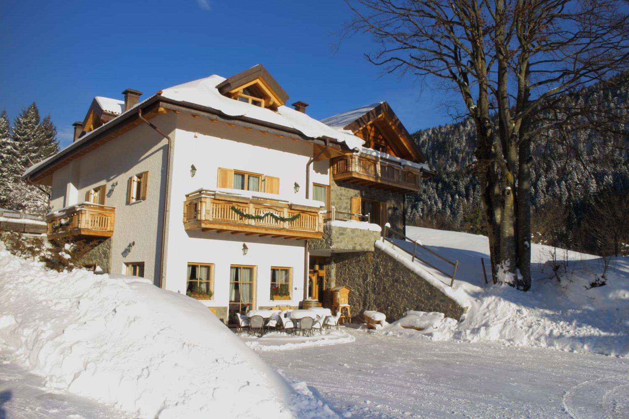 Agriturismo Ai Castioni Villa Molveno Buitenkant foto