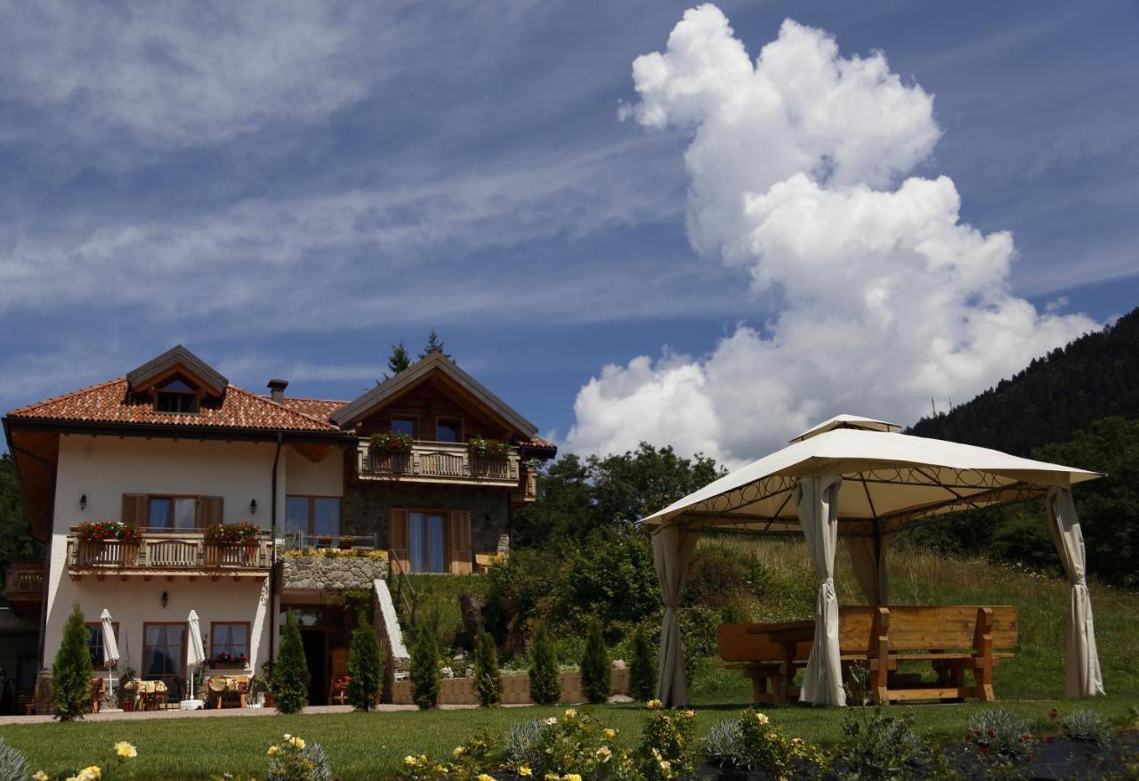 Agriturismo Ai Castioni Molveno Buitenkant foto